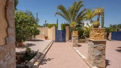 Chalet on Calle del Maestro Serrano photo 65