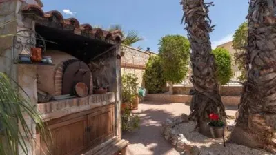 Chalet on Calle del Maestro Serrano photo 52