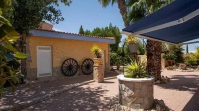 Chalet on Calle del Maestro Serrano photo 48