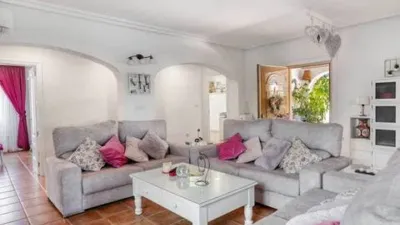 Chalet on Calle del Maestro Serrano photo 14