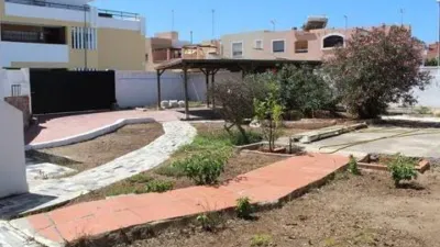 Chalet on Calle Mar Negro photo 25