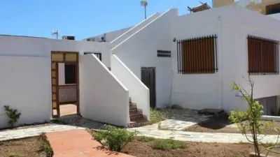 Chalet on Calle Mar Negro photo 19