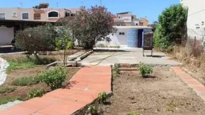 Chalet on Calle Mar Negro photo 16