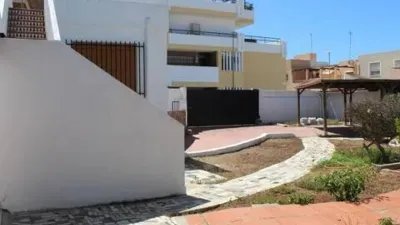 Chalet on Calle Mar Negro photo 28