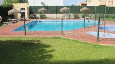 Top-floor apartment on Calle de la Alameda photo 4