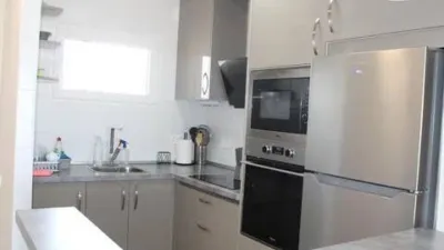 Top-floor apartment on Calle de la Alameda photo 17