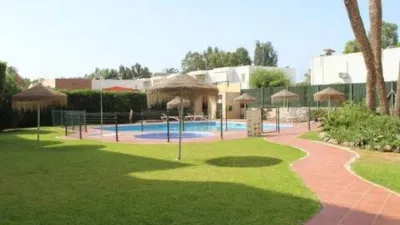 Top-floor apartment on Calle de la Alameda photo 26