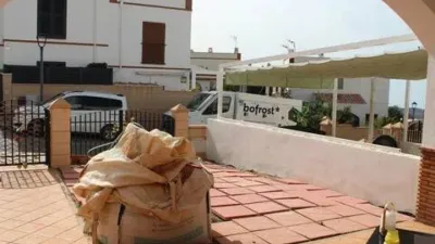House on Avenida de la Cruz photo 2
