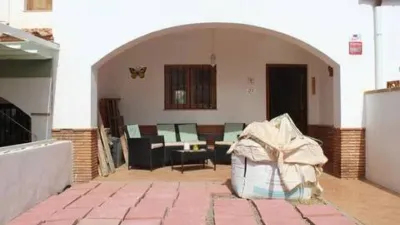 House on Avenida de la Cruz photo 3