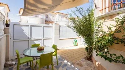 Casa – Torrevieja, Urbanización El Chaparral - Més