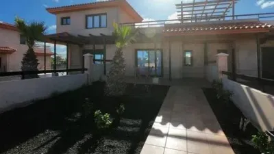Terraced house in La Oliva photo 2
