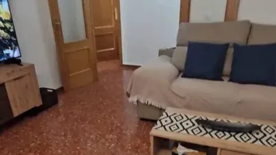 Flat in Aldaia photo 3