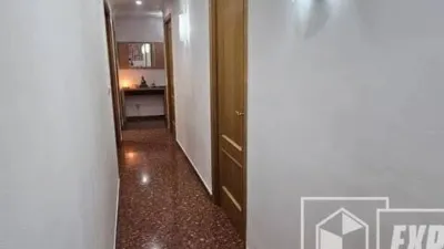 Flat in Aldaia photo 2