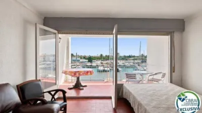 Apartment in Port Grec 1 Street photo 9