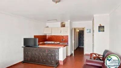 Apartment in Port Grec 1 Street photo 10