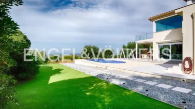 Chalet in Palau-Saverdera photo 4