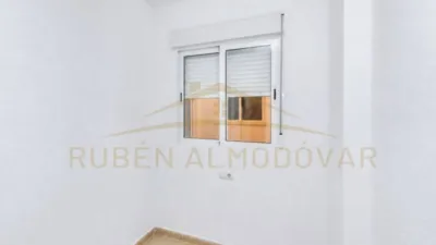 Pis – Torrevieja, Urbanización Calas Blancas - Més