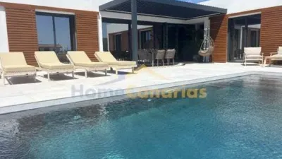 Chalet en La Oliva photo 2