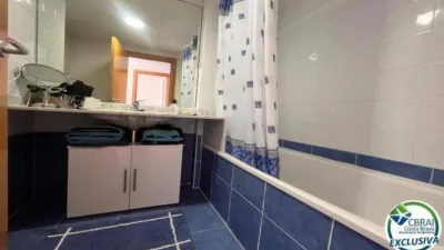 Apartment on Avinguda del Port del Canigó photo 21