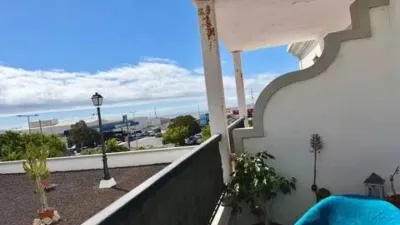 Apartment on Avenida de Lucio Díaz Flores Feo photo 2