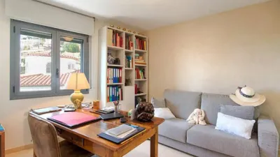 Chalet in Les Torroelles photo 23
