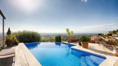 Chalet in Les Torroelles photo 4
