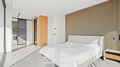 House in La Fustera photo 30
