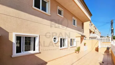 House on Carrer de la Rioja photo 5