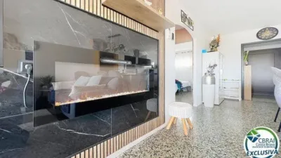 Apartment in Empuriabrava photo 8