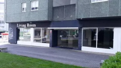 Local comercial en venta en Praza de Santa Gema - Más