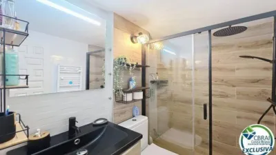 Apartment in Empuriabrava photo 16