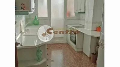Apartment in La Milagrosa-La Estrella-San Antón photo 8
