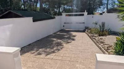 Chalet on Calle Cipres S-N photo 9