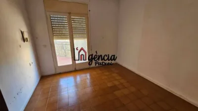 Flat in La Bisbal d'Empordà photo 3
