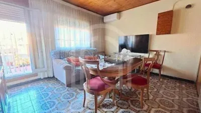 Penthouse in Cornellà de Llobregat photo 3