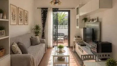 Terraced house on Avenida Arquitecto Gomez Cuesta S-N photo 2