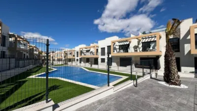 Apartment in Playa Flamenca-Las Piscinas photo 4