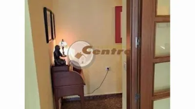 Apartment in La Milagrosa-La Estrella-San Antón photo 15