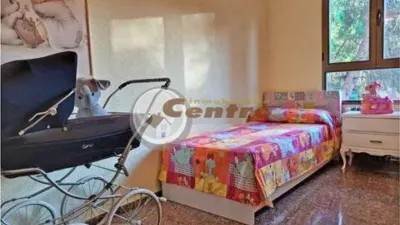 Apartment in La Milagrosa-La Estrella-San Antón photo 16