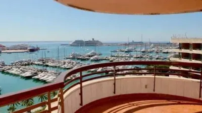 Penthouse on Avinguda de Gabriel Roca photo 3