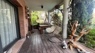 Chalet on Carrer del Llobregat photo 43