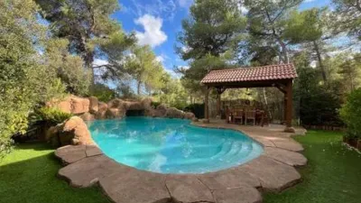 Chalet on Carrer del Llobregat photo 49