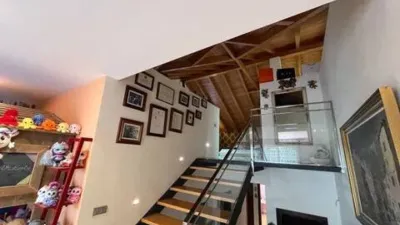 Chalet on Carrer del Llobregat photo 27