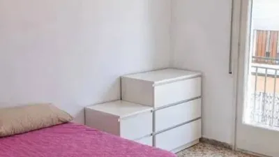 Apartment on Carrer de Ramon Berenguer IV photo 8