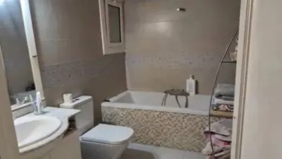 Apartment on Carrer de Ramon Berenguer IV photo 14