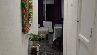 Apartment in Cardenal Benlloch Zone - Avinguda del Sud photo 2