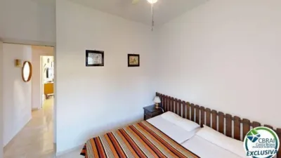 Apartment on Carrer de Lisboa photo 16