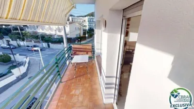 Apartment on Carrer de Lisboa photo 2