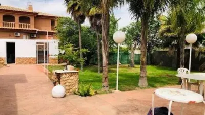 Chalet en alquiler en Calle Gripau No Number, Picassent de 1.800 €<span>/mes</span>