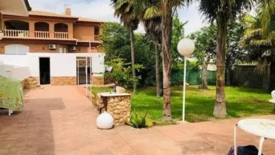 Chalet en alquiler en Calle Gripau No Number, Picassent de 1.800 €<span>/mes</span>